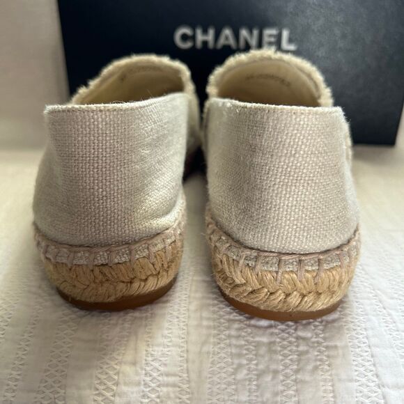 CHANEL Espadrilles Linen Black & Cream/Beige With Box And Dust Bags - Picture 6 of 12